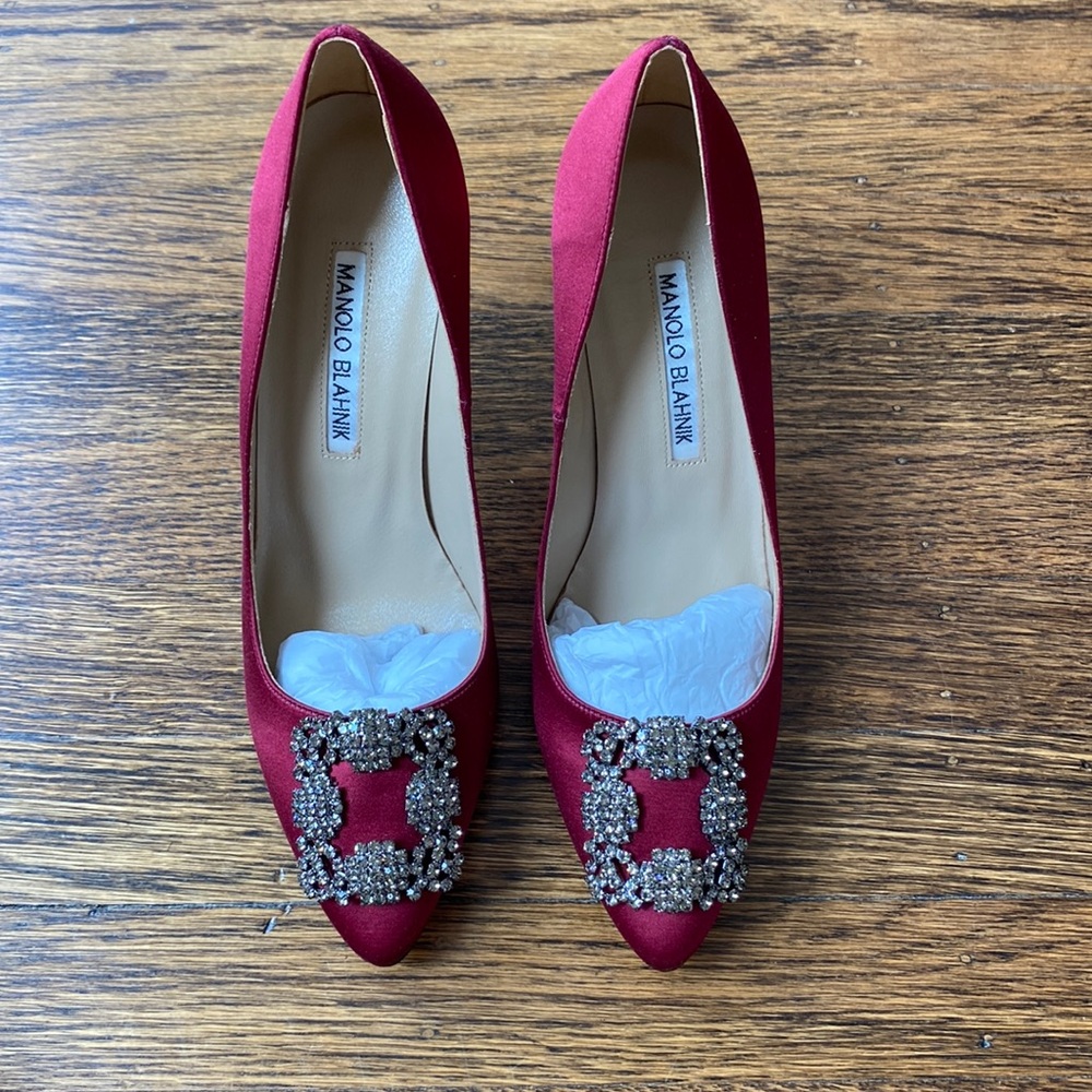 Manolo Blahnik Hangisi Size 38